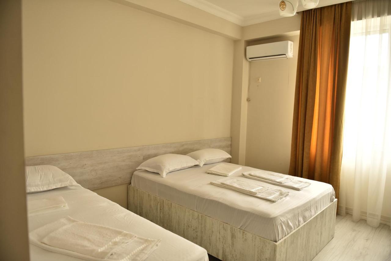 Prime Hotel Batumi Exteriör bild