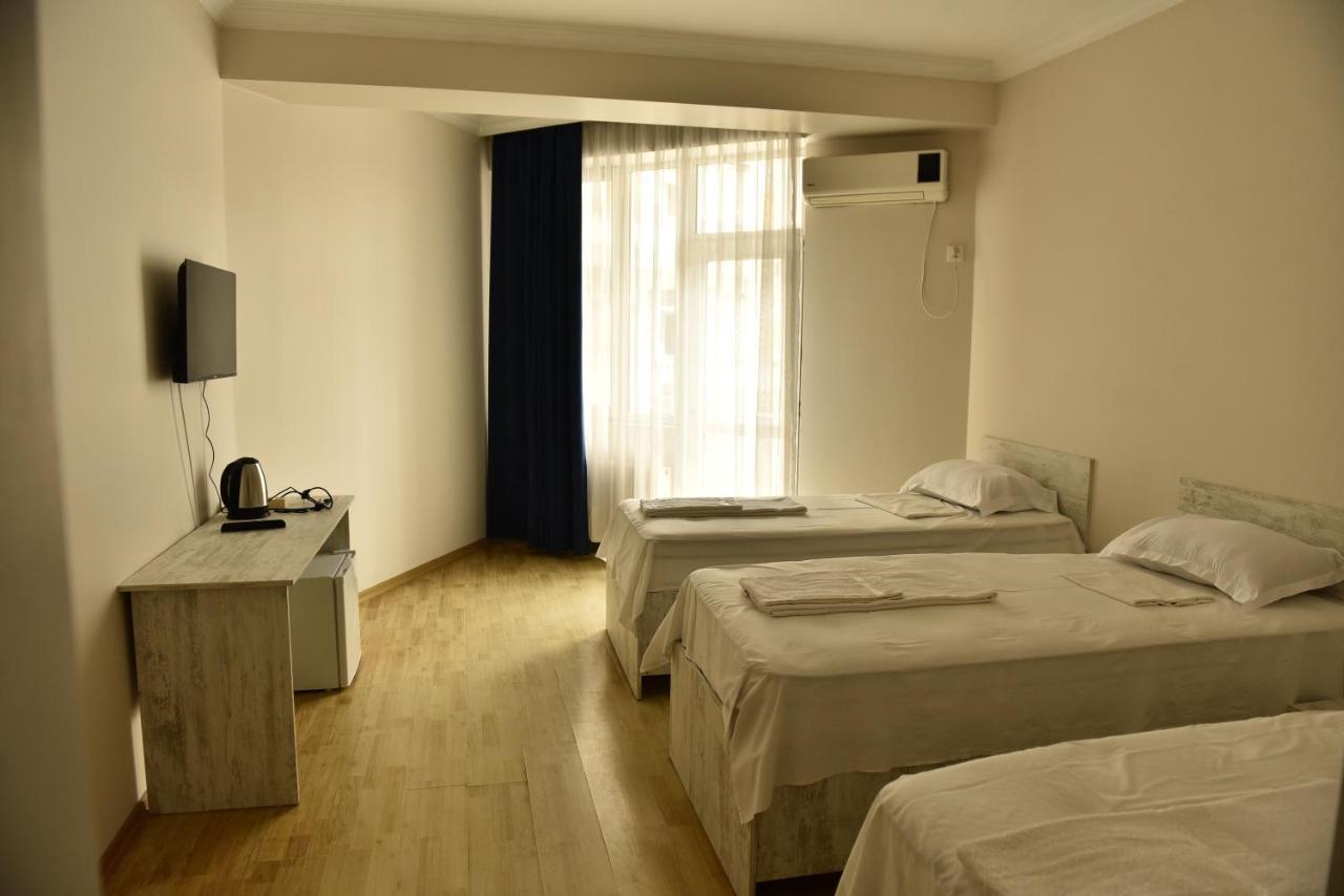 Prime Hotel Batumi Exteriör bild